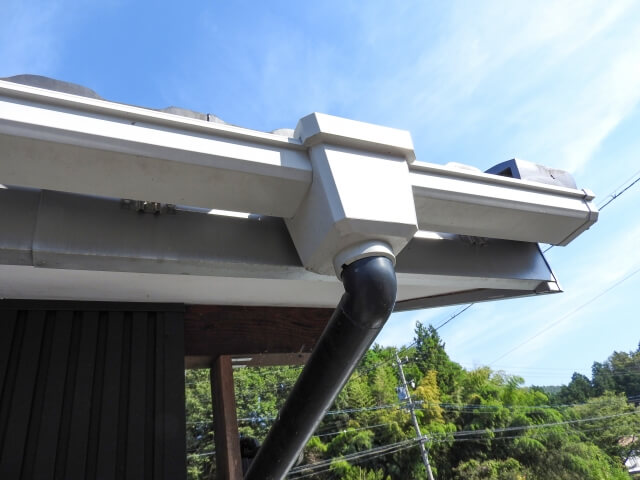 リフォームを前提とした雨樋工事の問い合わせ注意点