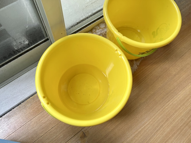 練馬区で雨漏り修理をお考えの方に屋根の応急処置や原因を解説